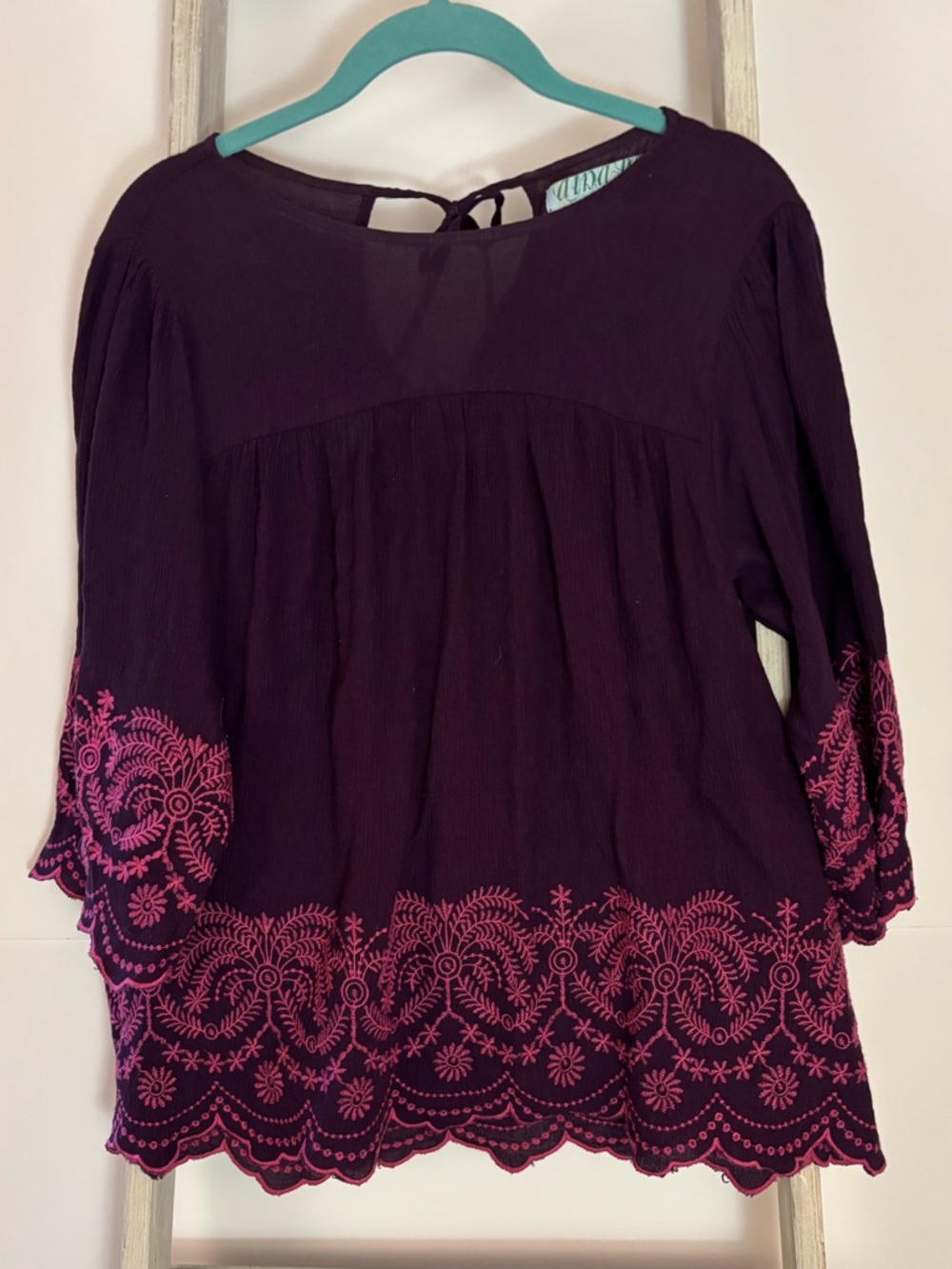 Aina Be Womens large embroidered tunic, bohemian, coquette, coffeehouse, Boho